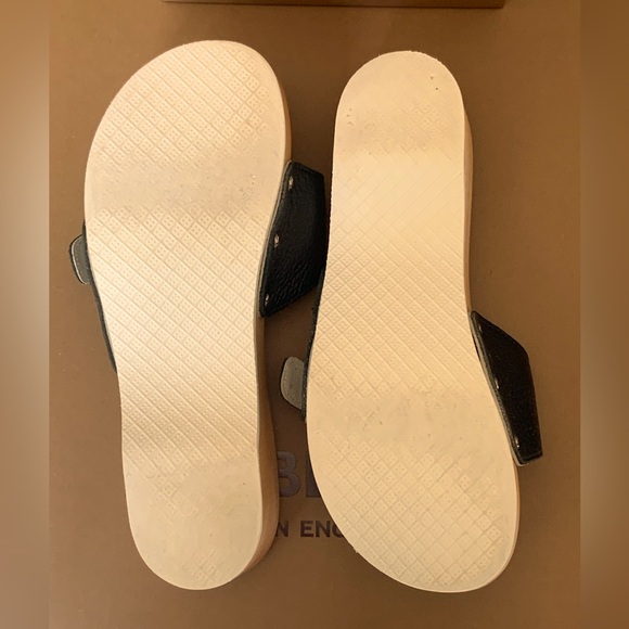 Burberry Sandals - Picture 10 of 15